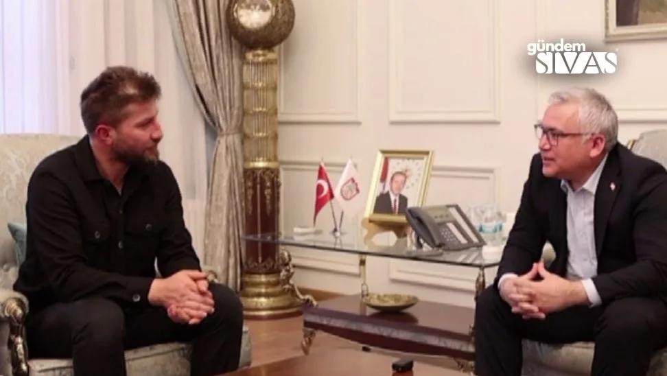 Vali Şimşek Çaldı, Sivaslı Çoban Söyledi