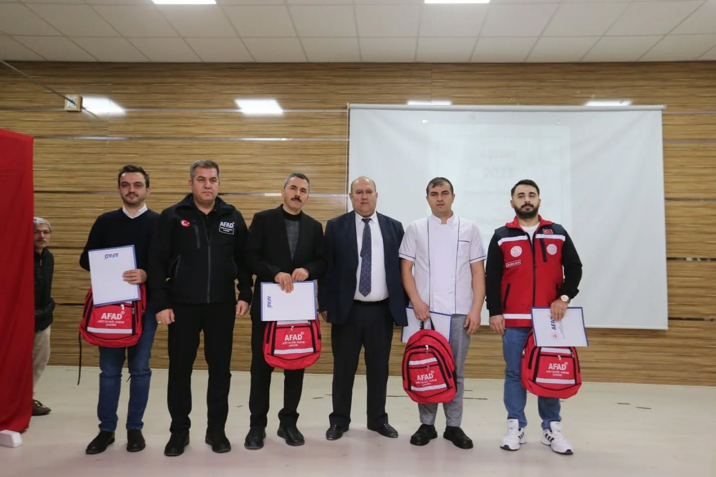 Amasya’da asrın deprem felaketinde hayatını kaybedenler anıldı - Birlik Haber Ajansı