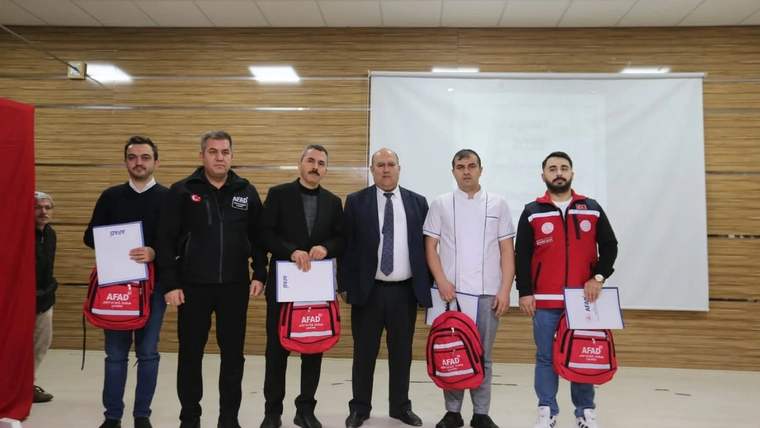 Amasya’da asrın deprem felaketinde hayatını kaybedenler anıldı - Birlik Haber Ajansı