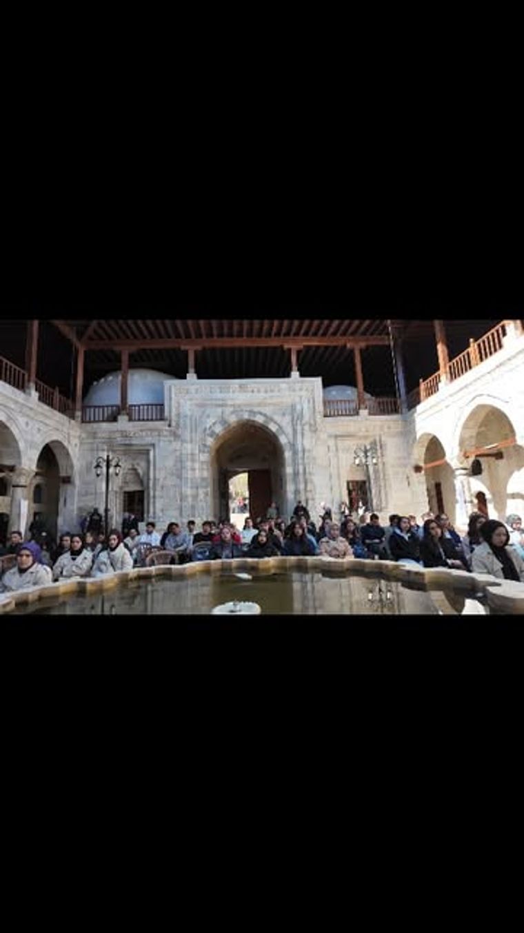 Sivas Cumhuriyet Üniversitesi Hukuk Fakültesi'nin Açılış Dersi Tarihi Gök Medrese'de Yapıldı