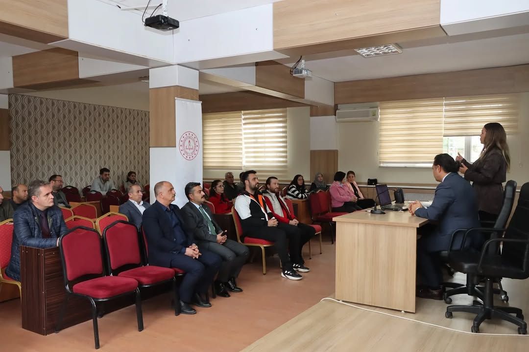 Sivas'ta Okul Kantinleri ve Hijyen Denetimleri İçin Kritik Toplantı Yapıldı