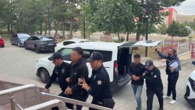 Sivas’ta 3 saatte 11 iş yerini soyan zanlılar tutuklandı