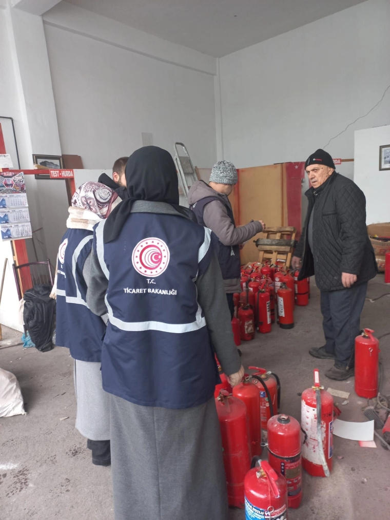 Kars'ta yangın tüpü satan işletmeler denetlendi - Birlik Haber Ajansı