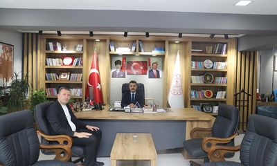 Sivas'ta Eğitim Seferberliği: Çepni Belediye Başkanı İl Müdürünü Ziyaret Etti