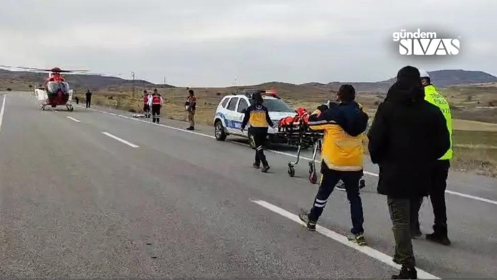 Sivas'ta Araç Tarlaya Devrildi: 5 Yaralı