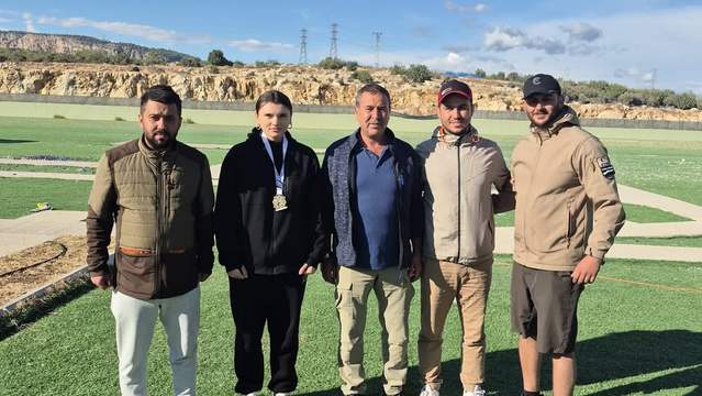 Sivas'lı Atıcı Göksu Soyuyüce, Mersin'deki Trap Yarışmasında Şampiyon Oldu