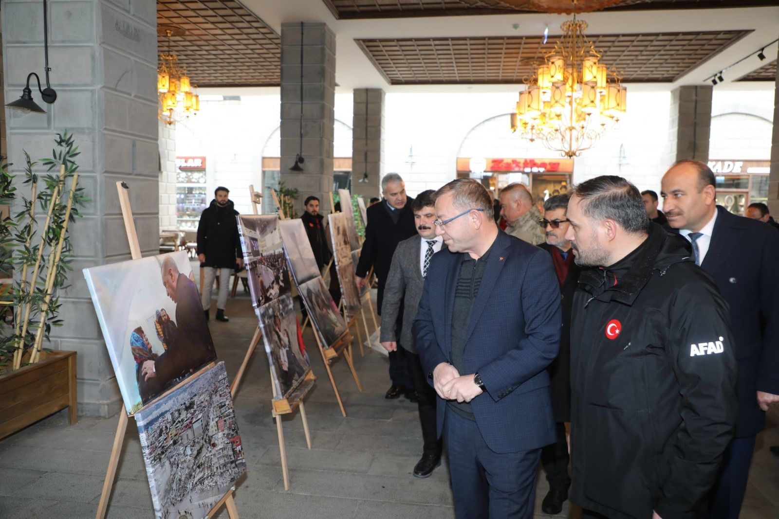 Kars Valisi Ziya Polat: "Deprem şehitlerimize rahmet diliyorum" - Birlik Haber Ajansı