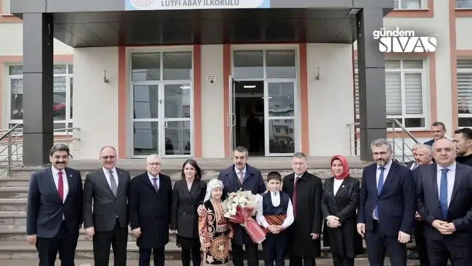 Bakan Tekin, Sivas'ta Ziyaretlerde Bulundu