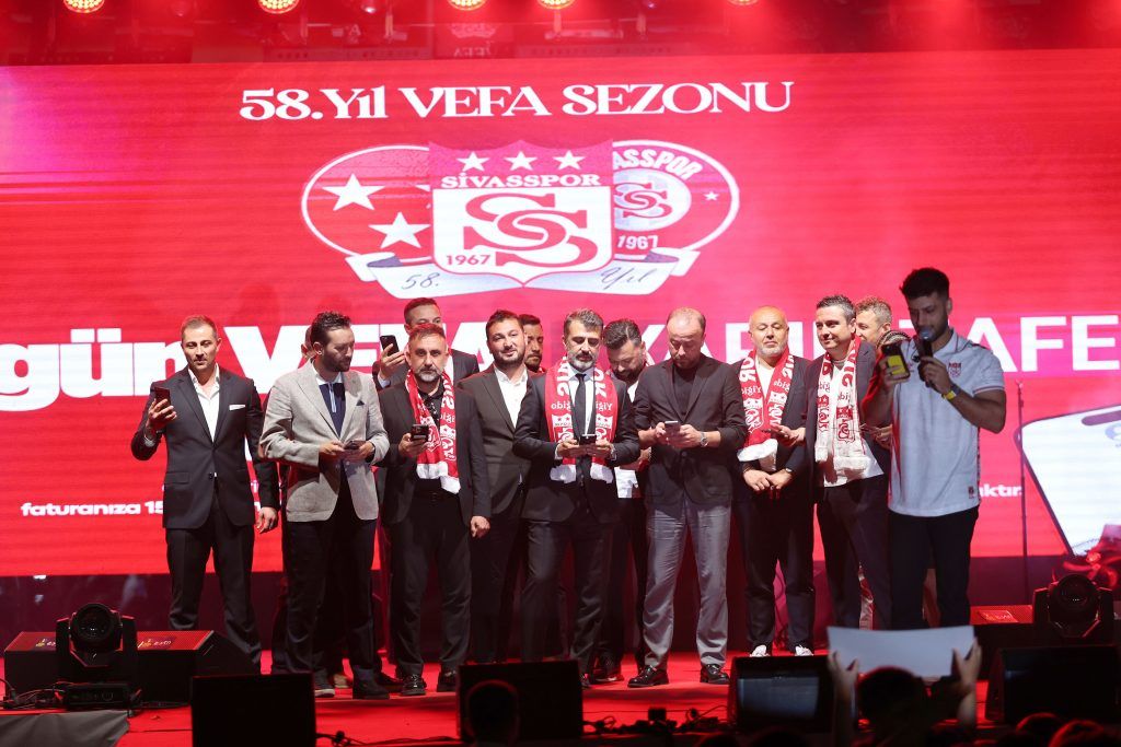 Sivasspor’un "Vefa Sezonu" Başladı: Süper Lig’e Dönüş İçin Tüm Sivas Seferber Oldu