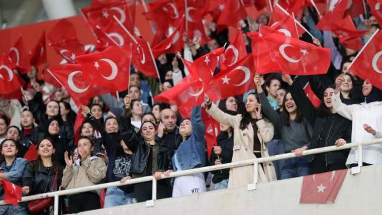 Kadın Futbol Takımımız UEFA Uluslar Ligi Grup maçında Slovenya'ya 1-0 yenildi - Birlik Haber Ajansı