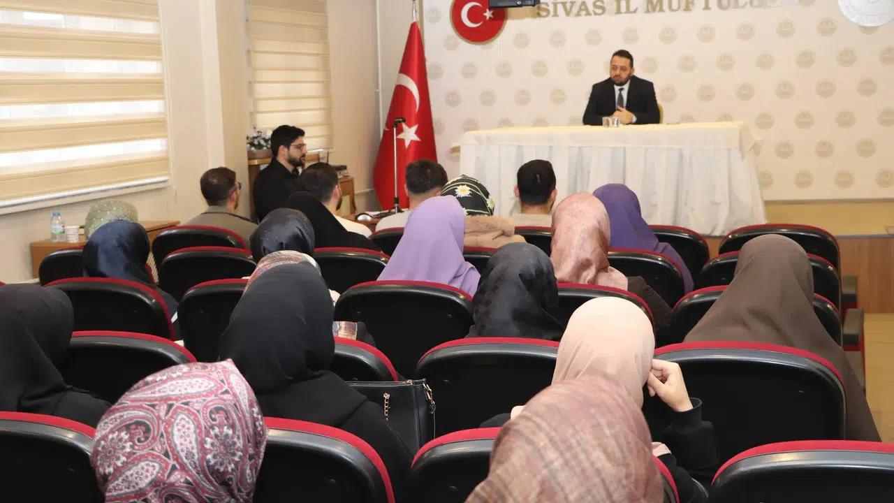 Sivas İl Müftülüğü'nden Geçici Kur’an Kursu Öğreticilerine Kapsamlı Eğitim