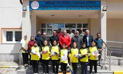 Başarılı Okula Destek: Lisanslı Sporcu Sayısıyla Öne Çıkan Okula Malzeme Teslim Edildi