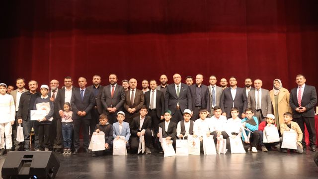 Sivas'ta Kur’an Bülbülleri Yarıştı: Genç Sada İl Finali Sonuçlandı