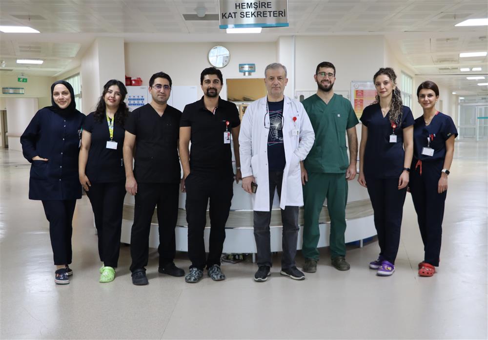 Sivas Numune Hastanesi'nde Üç Damar Tıkanıklığı Başarılı Açık Kalp Ameliyatıyla Giderildi