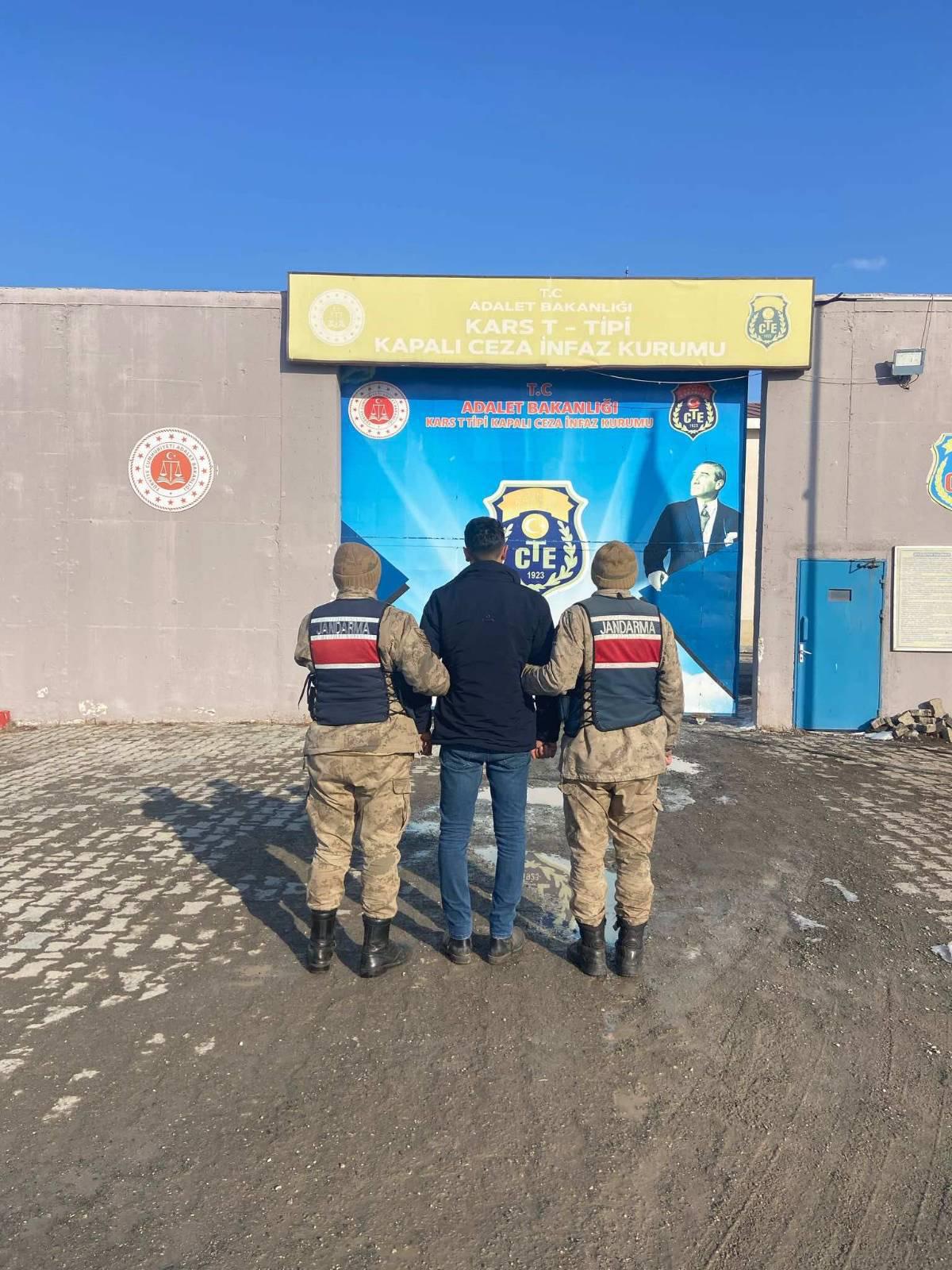 Kars'ta kasten yaralama suçundan aranan bir kişi yakalandı - Birlik Haber Ajansı