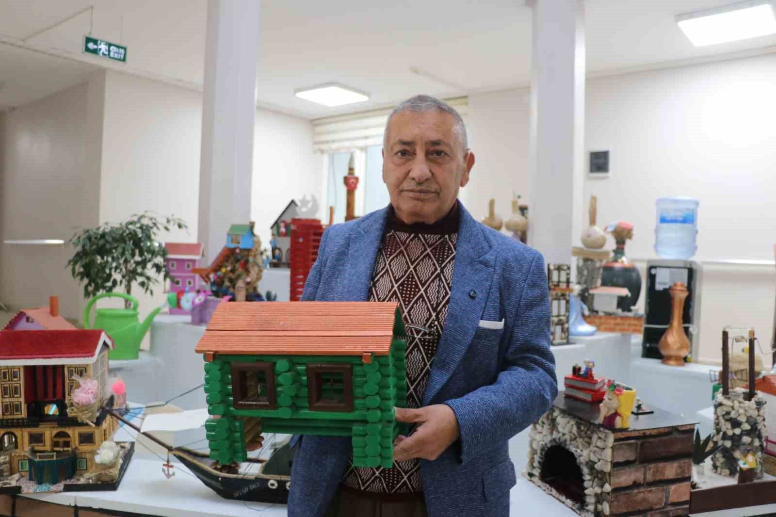 SİVAS'TA HUZUREVİ SAKİNLERİ SANATLA HAYATA RENK KATIYOR