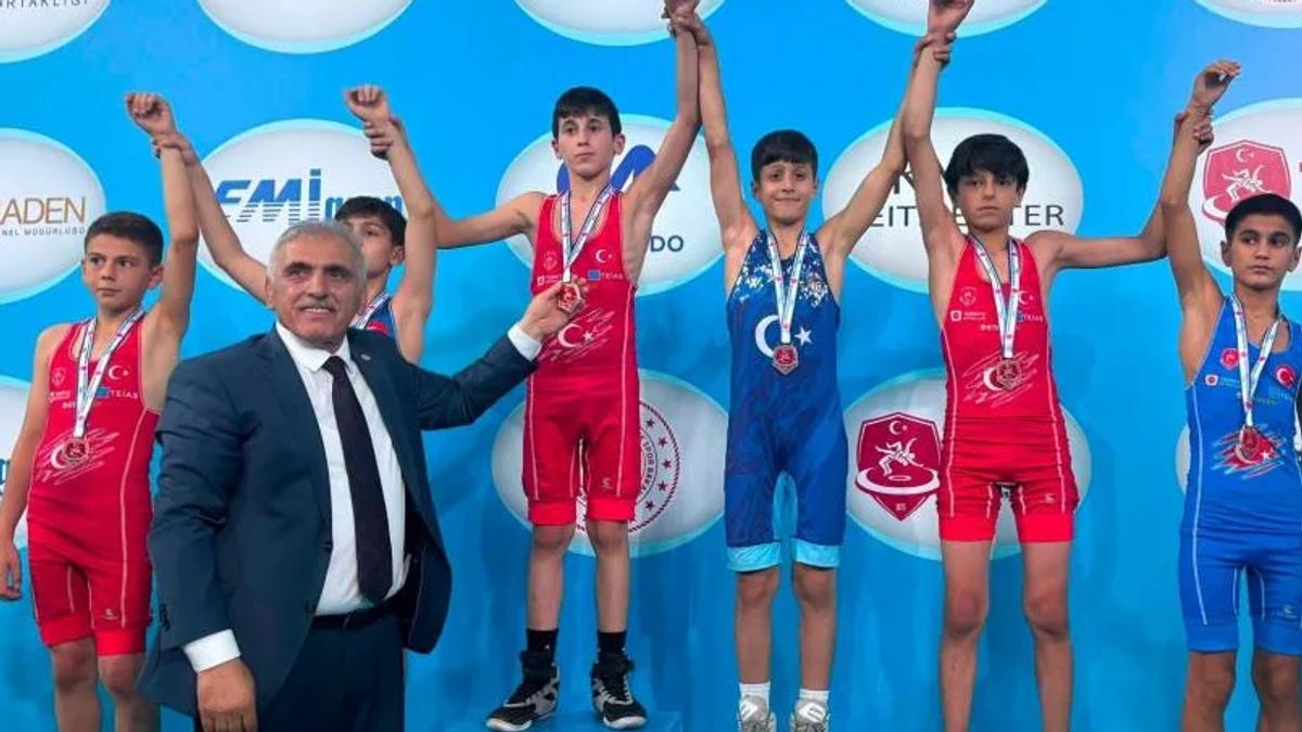 Ankara'da Minderden Madalyayla Döndü!