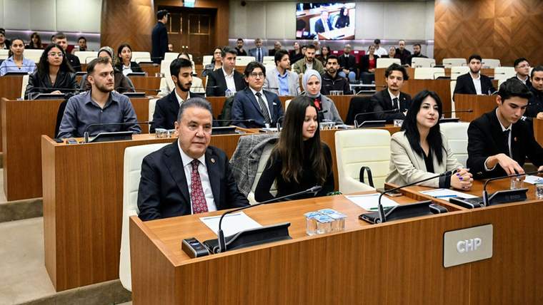 Mehmet Yalın Erdal, ABB Gençlik Meclisi yönetiminde - Birlik Haber Ajansı