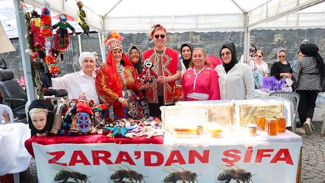 Başkan Adem Uzun Sivas’taki Üretici Kadınları Ziyaret Etti!