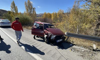 Sivas'ta Korkutan Kaza: 1'i Ağır 2 Kişi Yaralandı