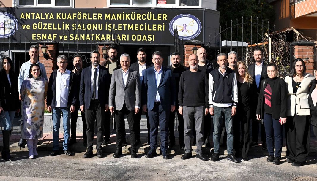 Muratpaşa Belediye Başkanı Ümit Uysal, Antalya'da esnafla buluştu - Birlik Haber Ajansı