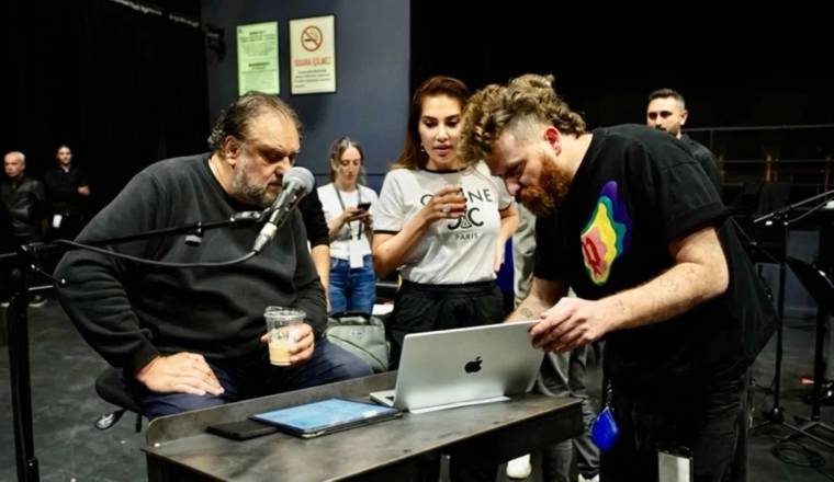 Ebru Yaşar’dan Volkswagen Arena’da görkemli şov