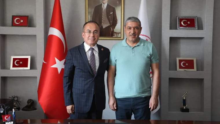 Sivas Gençlik ve Spor İl Müdürü Erdoğan Tunç, Şahin Ertem'i Ziyaret Etti