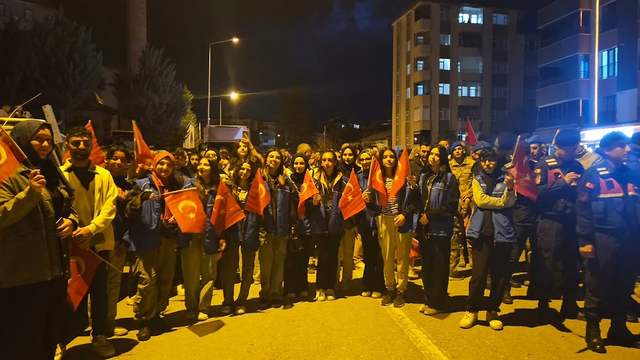 Sivas'ta Cumhuriyet Coşkusu: Gençler Cumhuriyet Yürüyüşünde Buluştu