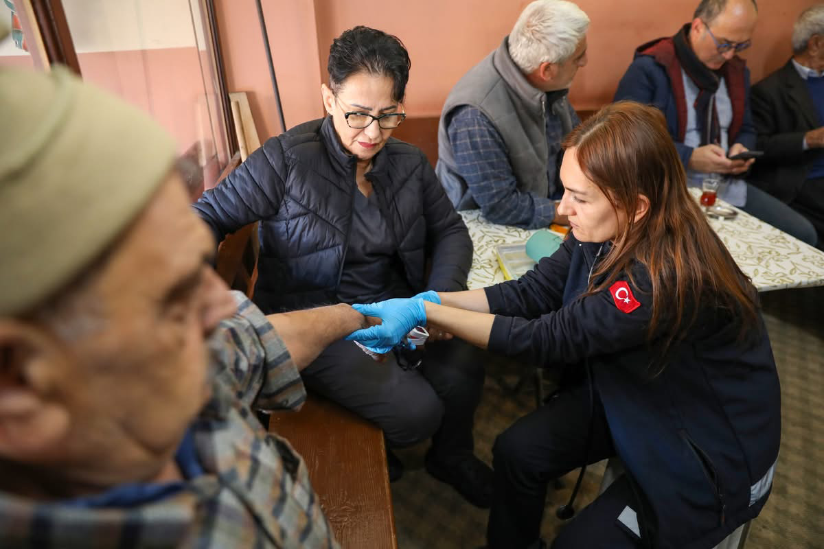Alanya’da evde bakım taraması yılbaşı gecesi de devam etti - Birlik Haber Ajansı