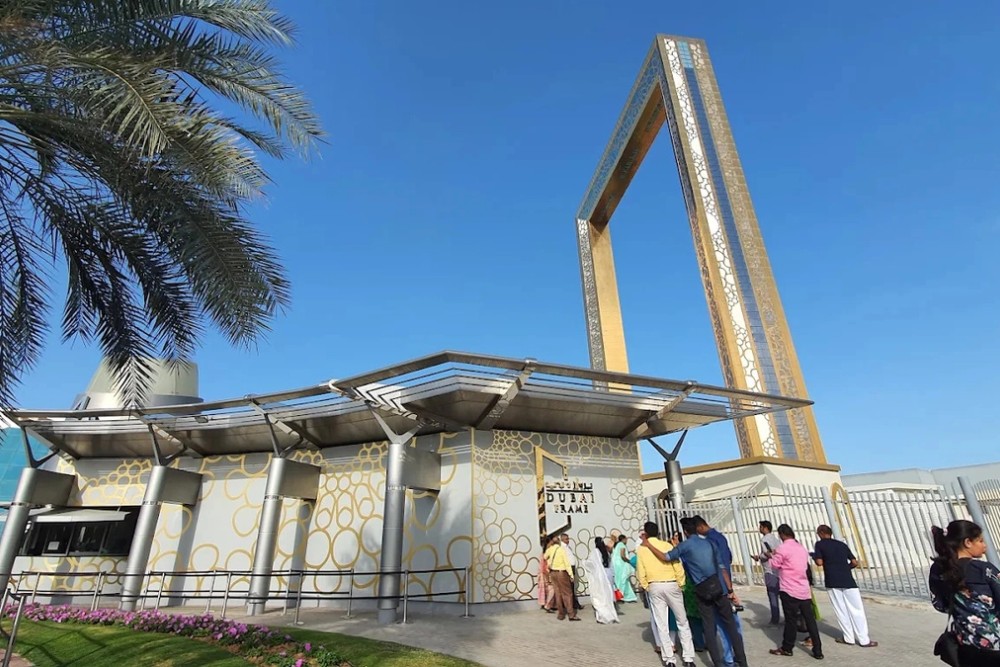 The Dubai Frame