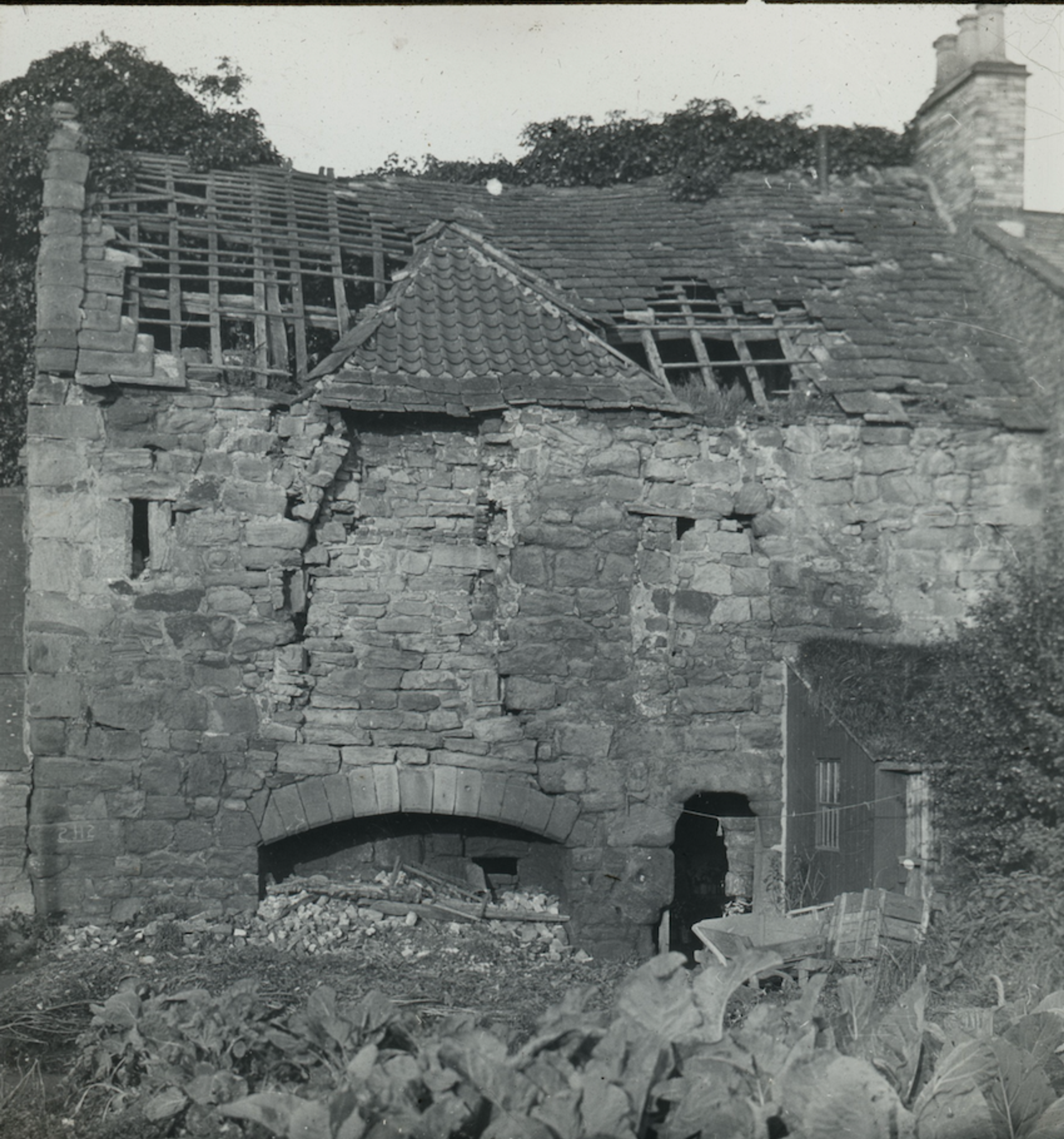Blackbird Inn, bastle and manor house (3 of 9)