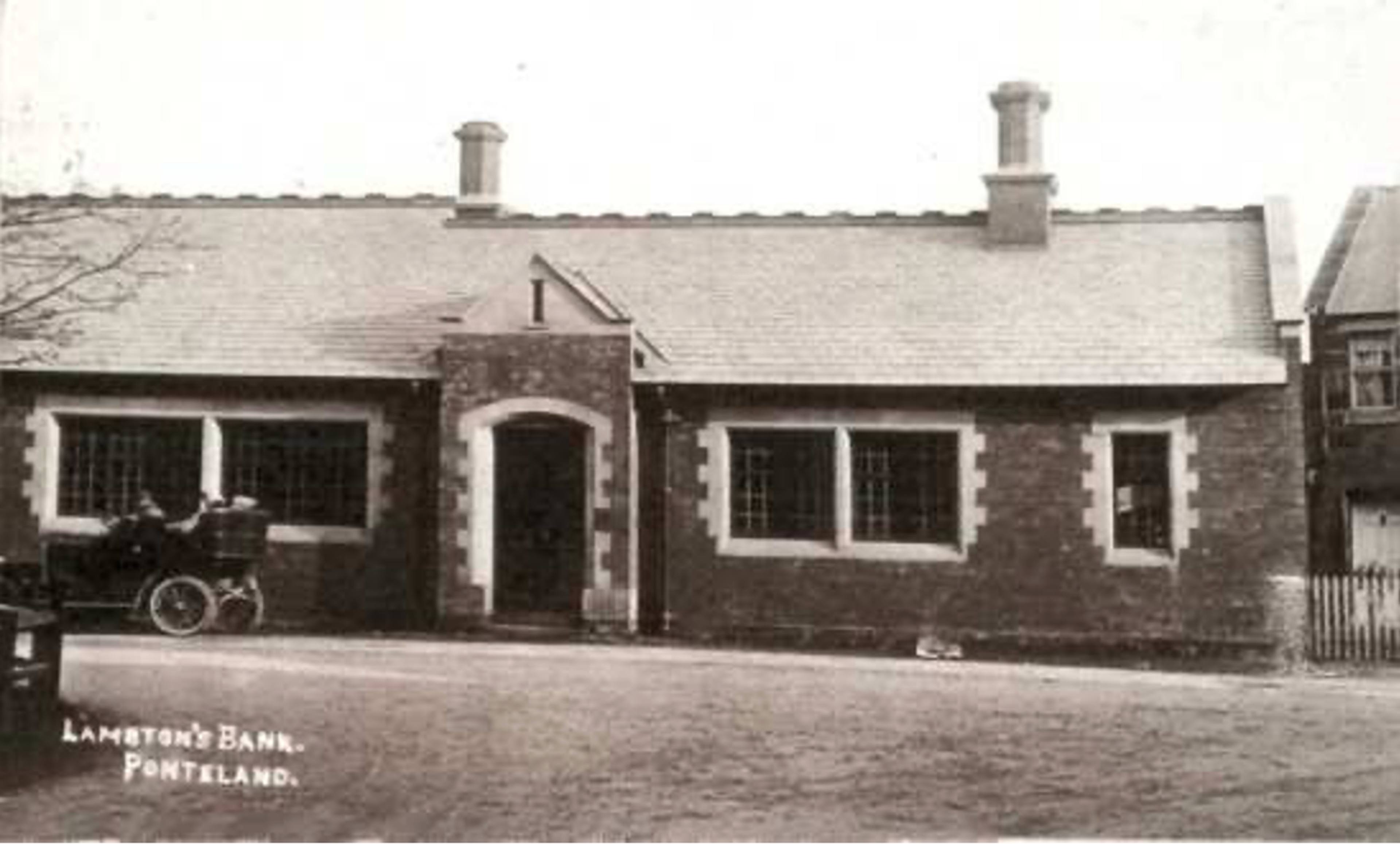 Lloyds Bank, earlier a toll house (2 of 6)