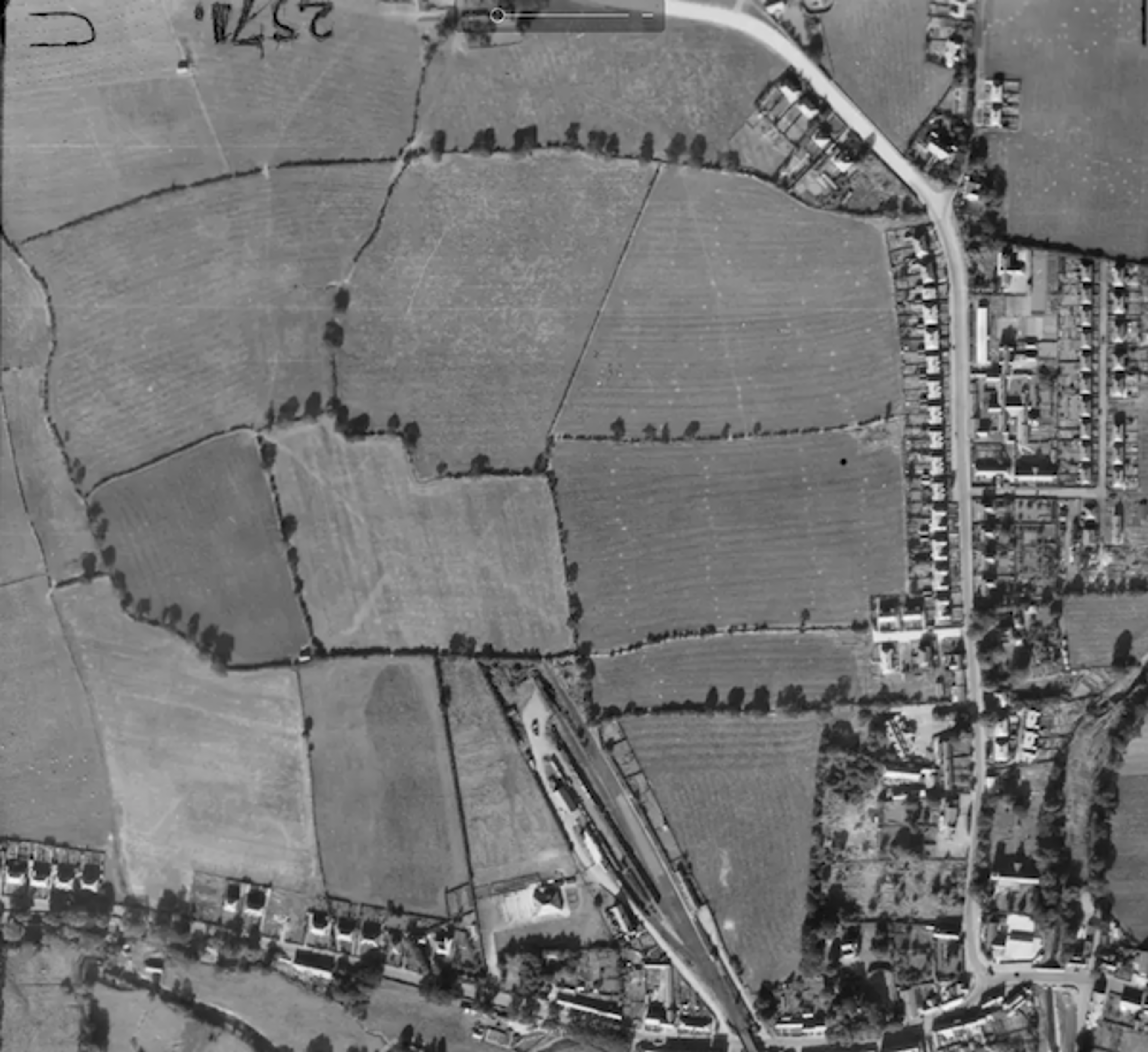 Thornhill Road, council estate (4 of 5)