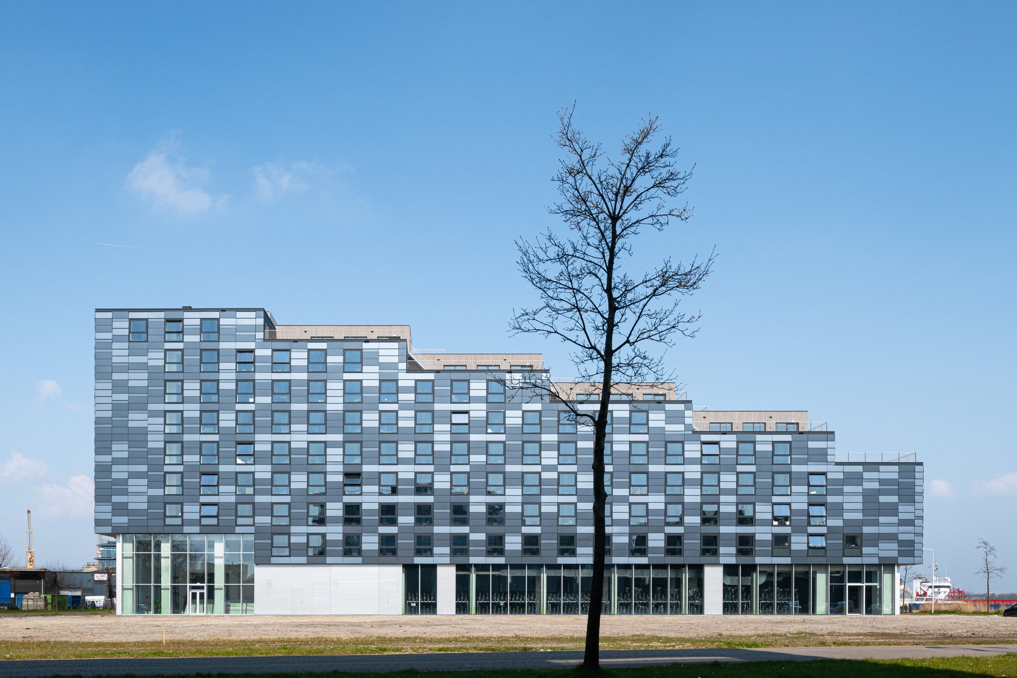 Student Experience Amsterdam SolarLab BIPV facade