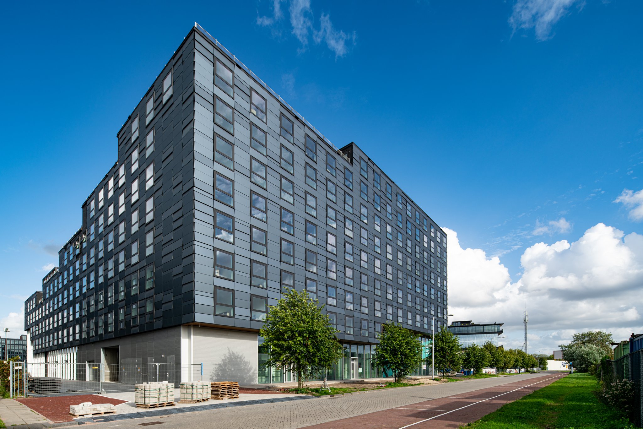 Student Experience Amsterdam SolarLab BIPV facade