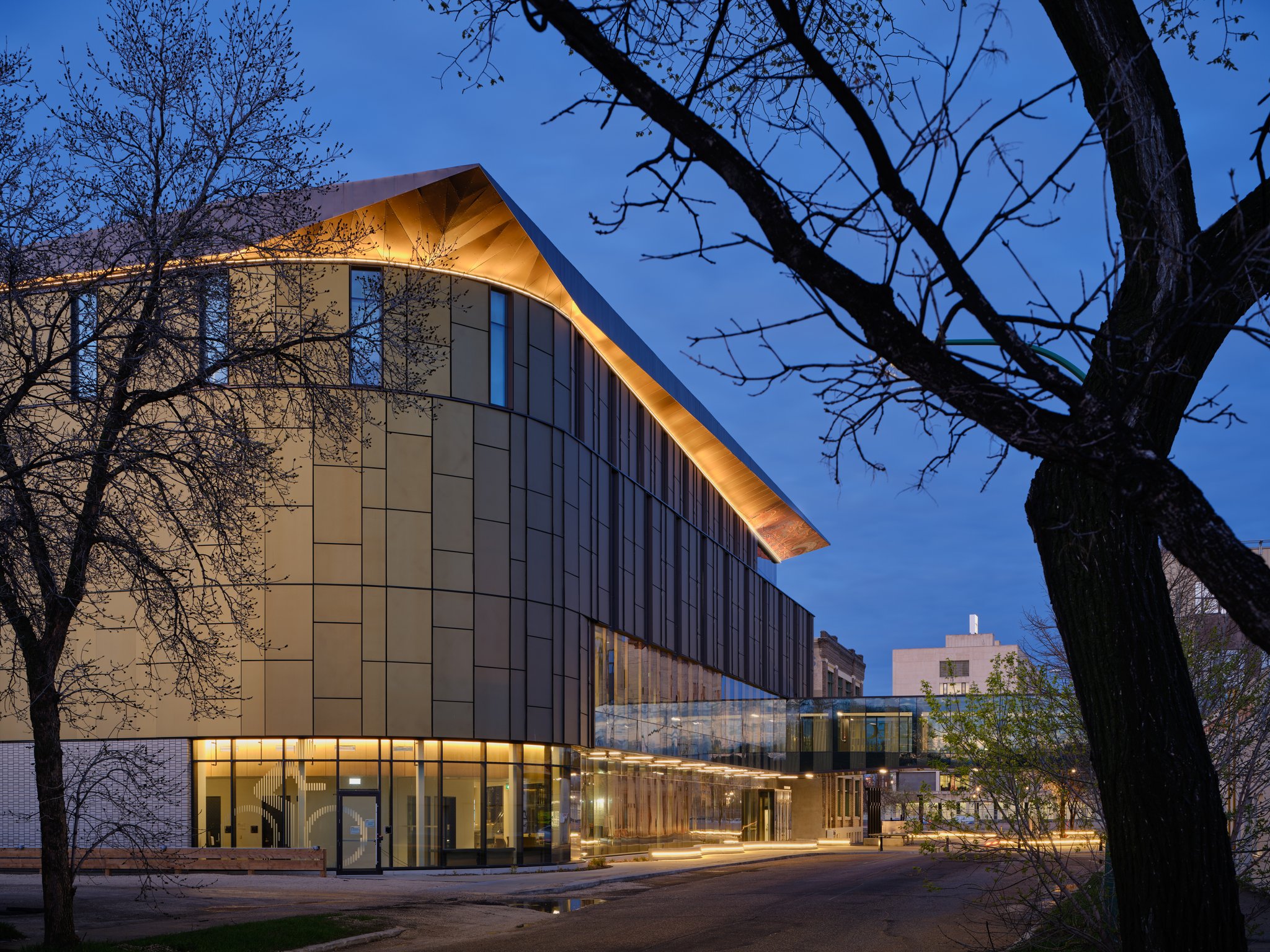 Red River College in Canada with its solar facade that curves aroud the buildings corner
