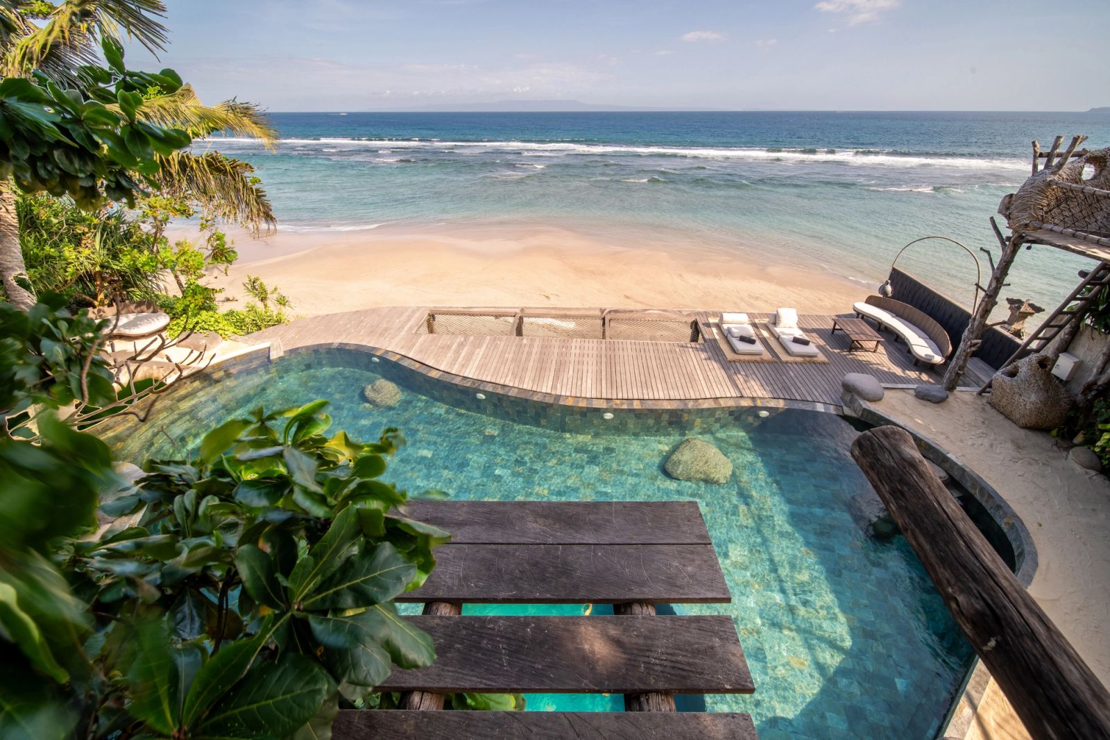 Treehouse villa