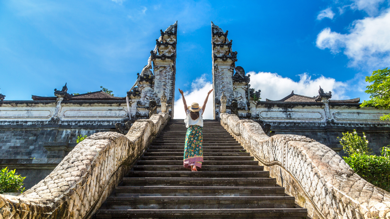 visit lempuyang temple