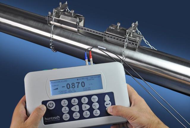portable ultrasonic flow meter for liquids