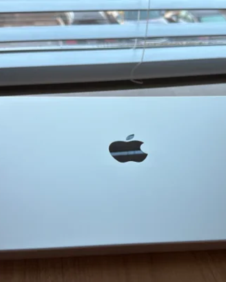 MacBook Pro 14″ M1 Pro 16GB 512GB | Laptops | Dusseldorf | 1