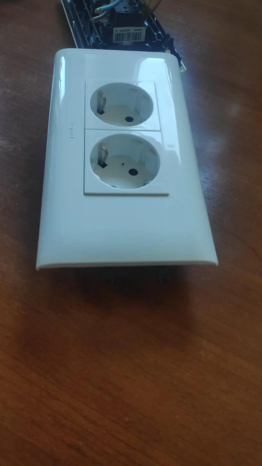 Double sockets/outlets Legrand for parapet trunking systems – complete set | Electricity | Zagreb | 5