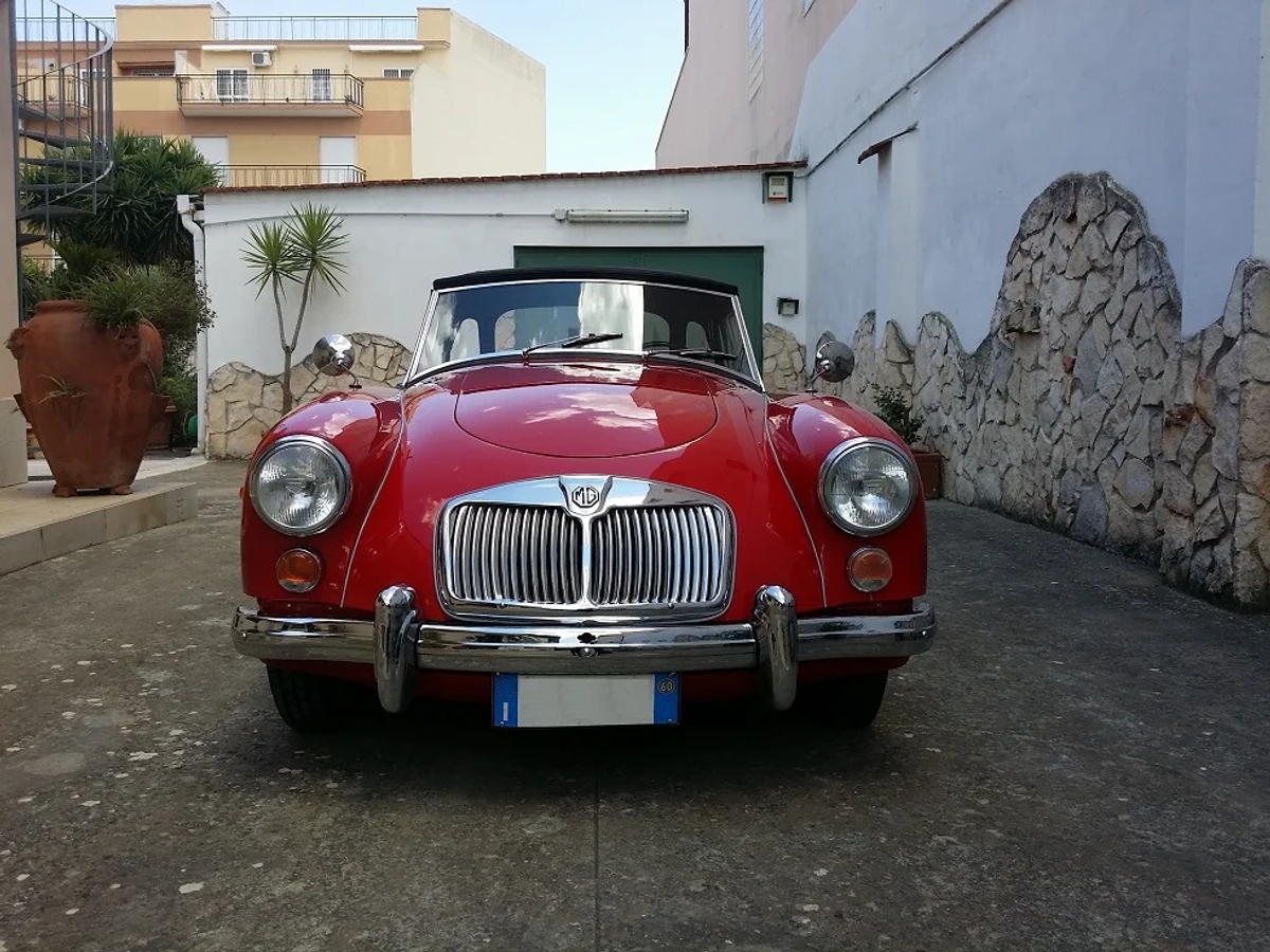 MG MGA 1600 | MG | Bari | Ad gallery (SEO) | 2