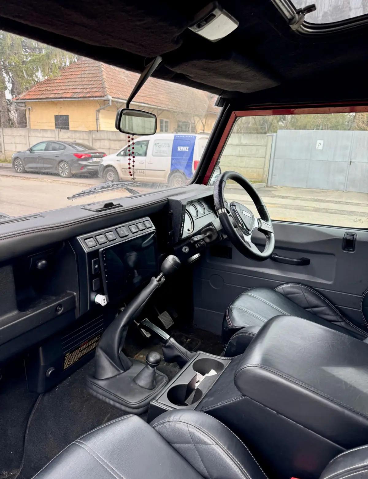 Land Rover Defender 90 – Urban Automotive Spec – UK RHD – Fully Upgraded | Motor vehicles | Brasov | 3