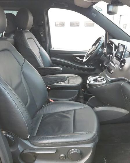 2018 Mercedes-Benz V 250 Executive | Mercedes-Benz | Amsterdam | 3