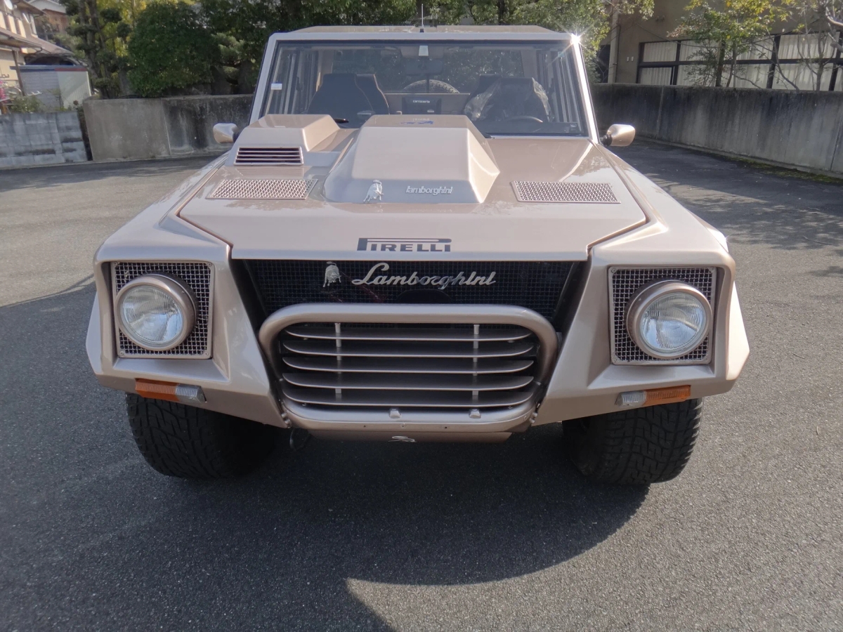 Selling Lamborghini LM 002 1988 | Lamborghini | Monaco-Ville | Ad gallery (SEO) | 2