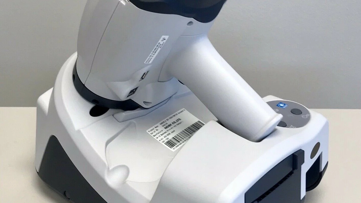 Nidek HandyRef-K Handheld Ref/Keratometer | Medical equipment | Copenhagen | Ad gallery (SEO) | 3