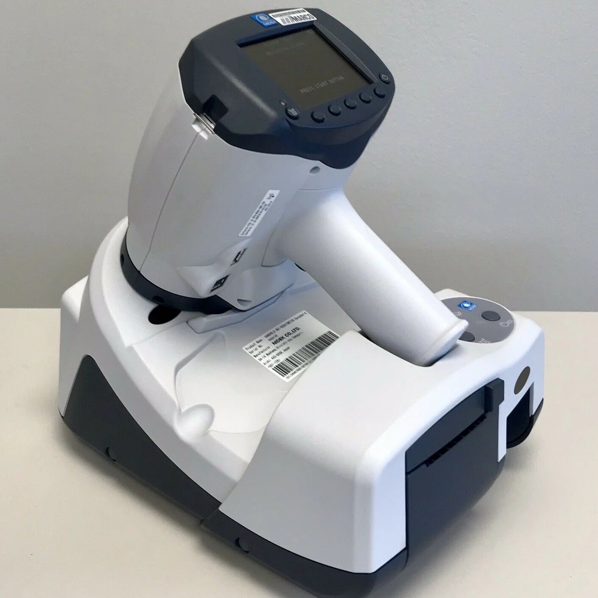 Nidek HandyRef-K Handheld Ref/Keratometer | Medical equipment | Copenhagen | Ad gallery (SEO) | 1
