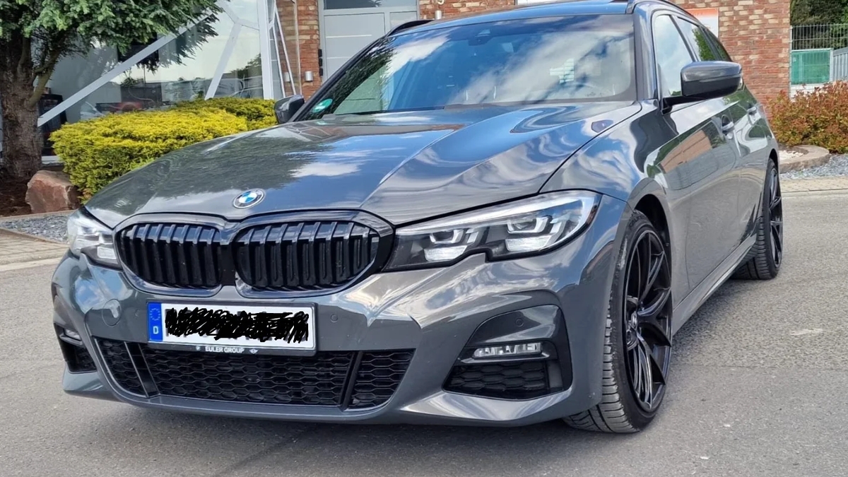 BMW 3er 330d xDrive Luxury Line | BMW | Berlin | Ad gallery (SEO) | 3