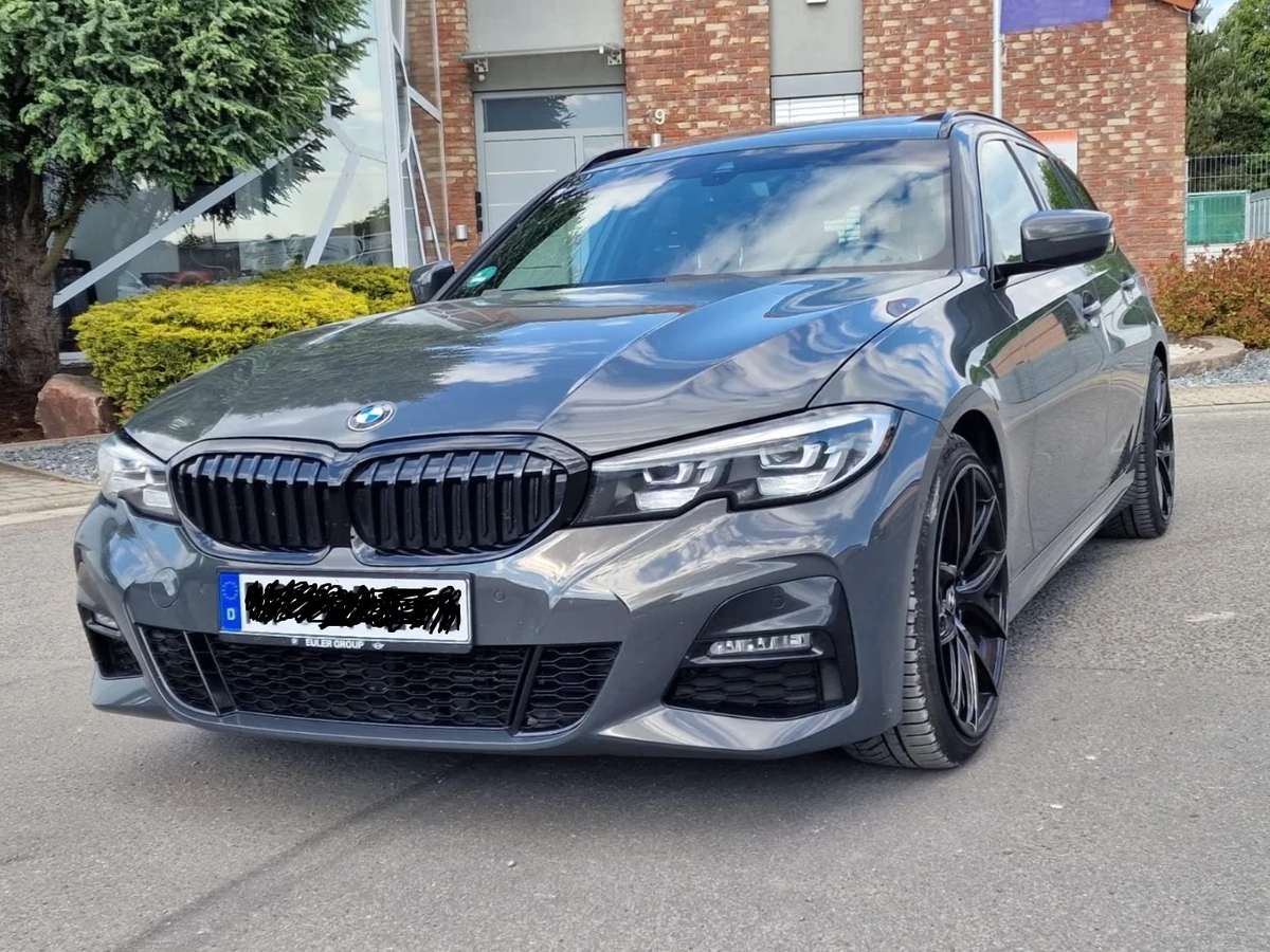 BMW 3er 330d xDrive Luxury Line | BMW | Berlin | Ad gallery (SEO) | 2