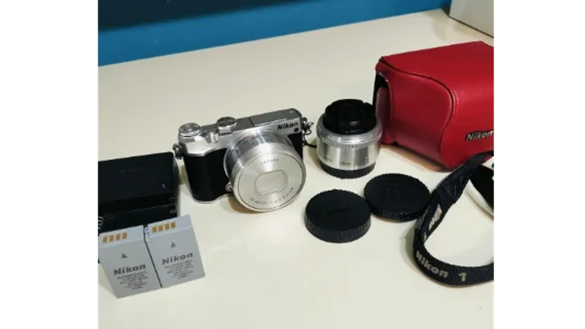 Nikon 1 J5 Mirrorless Interchangeable-Lens Camera with Double Lens and New Battery | Cameras | Leipzig | Ad gallery (SEO) | 3